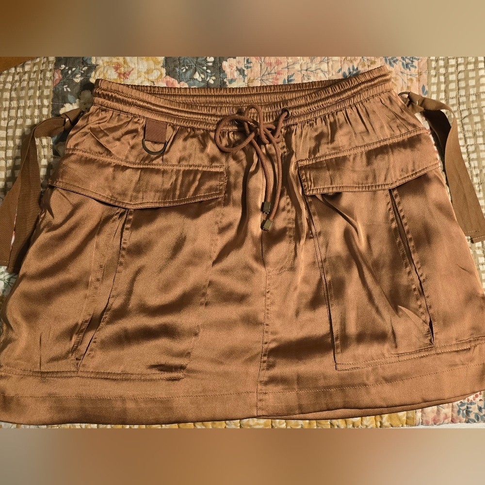 Anthropologie Love The Label Silky Cargo Mini Skirt - Picture 5 of 8